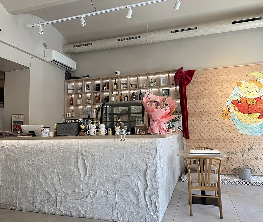 Bar a designový interiér MAKO