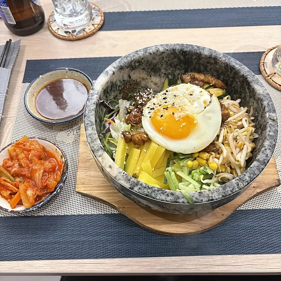 Bibimbap mísa s vejcem